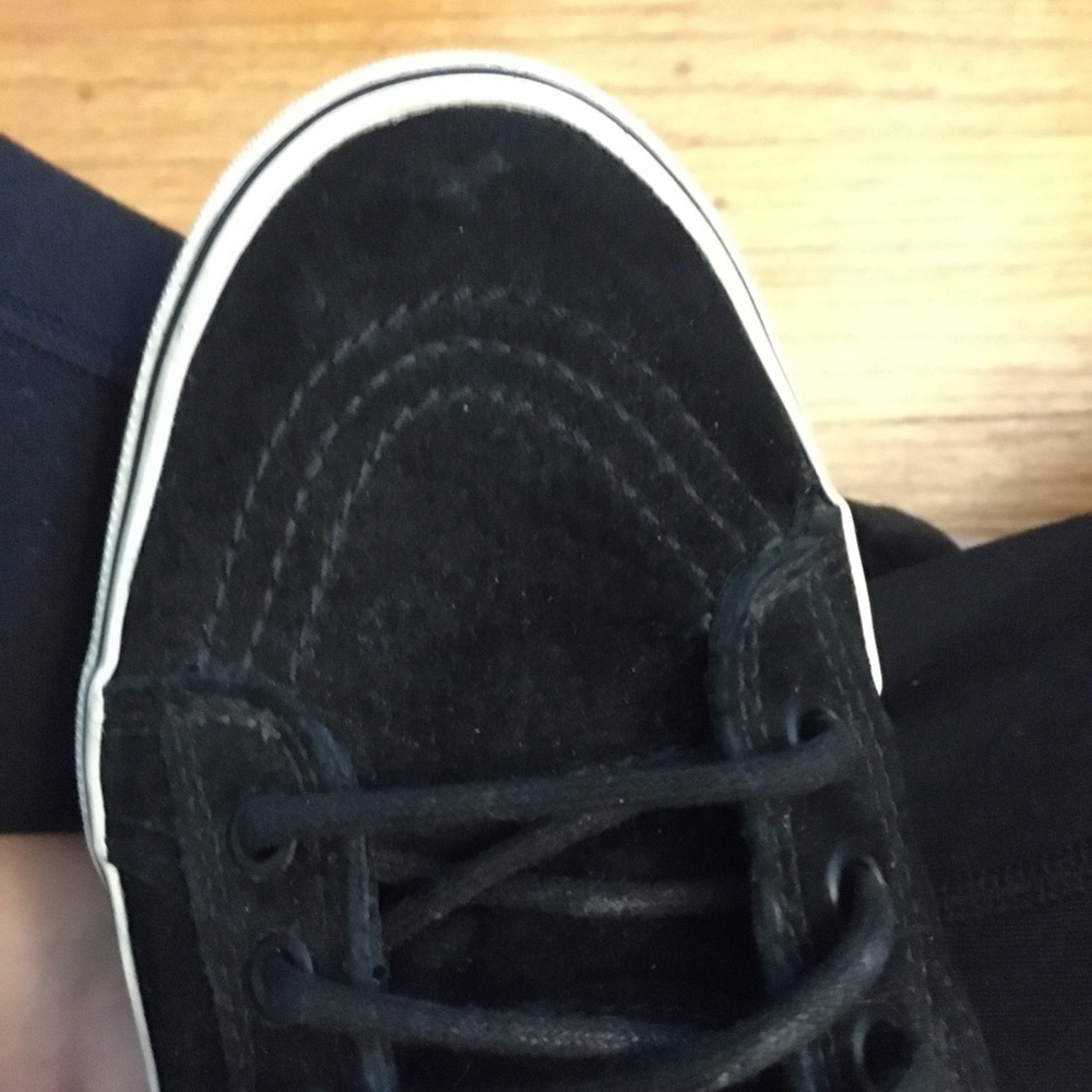 𝗕𝗹𝗮𝗰𝗸 𝗛𝗶𝗴𝗵 𝗧𝗼𝗽 𝗩𝗮𝗻𝘀 - Picture 6 of 11